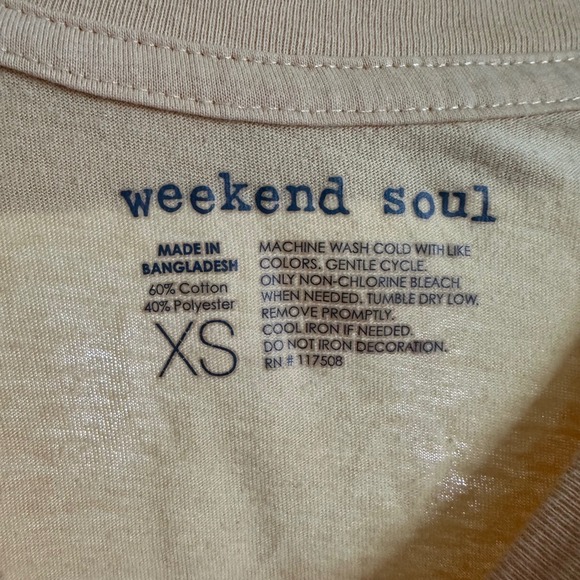 Weekend Soul Graphic Long Sleeve Cropped T Shirt Women XS Good Vibes Peace - Picture 4 of 4